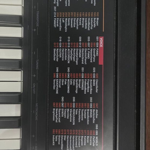 Yamaha PSR F51 keyboard like new