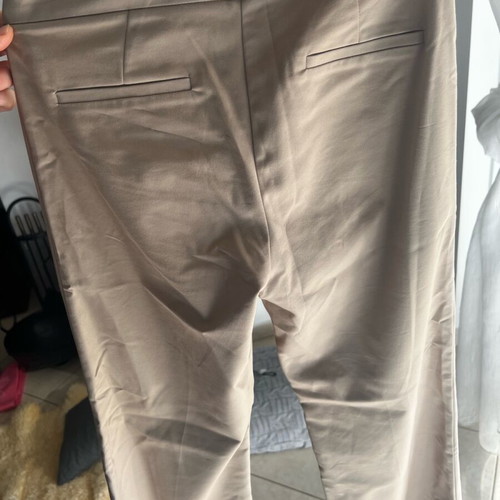 Toi&Moi beige bell-bottom pants used, Small
