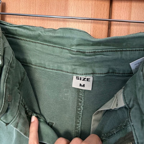 High-waist cotton green shorts like new, size M