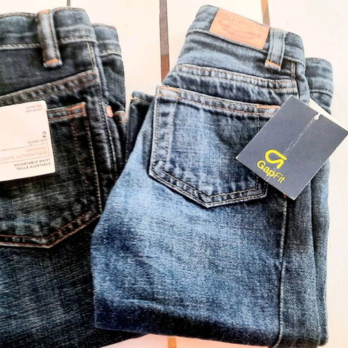 GAP jeans for baby 2 years comfort fit, dark blue button new
