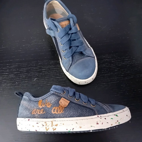 Geox kids shoes size 29 like new, blue