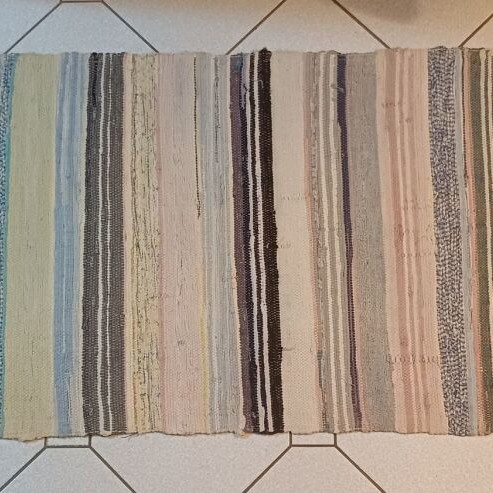 Traditional handmade woven rag rug like new 270x72cm
