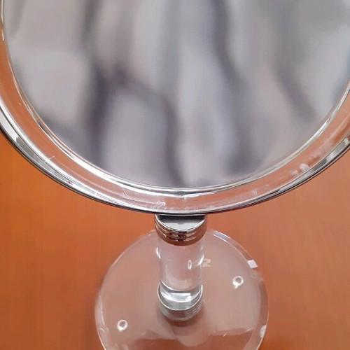 Double-sided mirror used, ×10 magnification