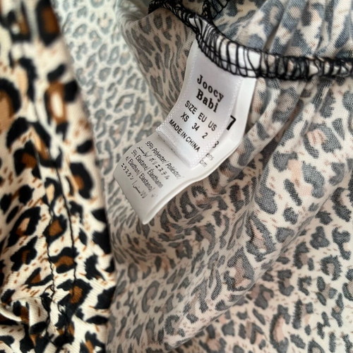 Leopard top Joocy Babi size M like new, black and brown