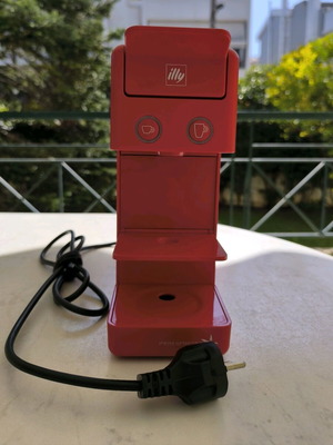 Illy Iperespresso Y3.2 like new