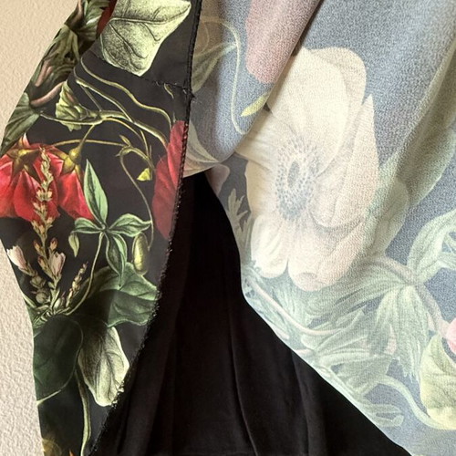 Floral Mini Dress like new, sizes XS/S with belt loops