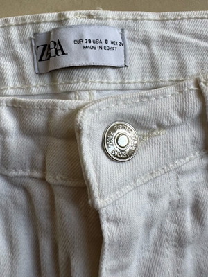 Zara White Jean Like New Size 38
