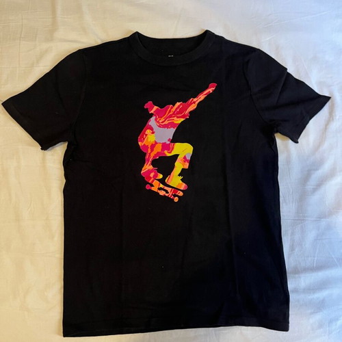 Gap Kids T-shirt Nike like new, size XL, black