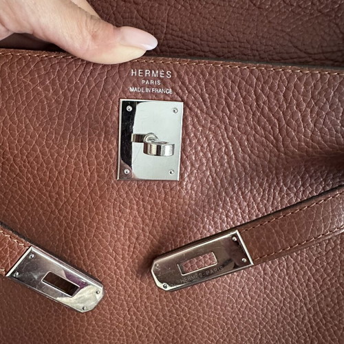 Shoulder bag tan color like new