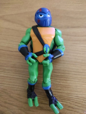 Teenage Mutant Ninja Turtles Leonardo φιγούρα δράσης με μπλε κάλυμμα κεφαλής