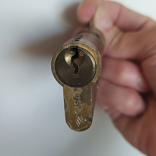 Vintage locks set of 4 used, 2 with keys, 6 cm and 5.5 cm