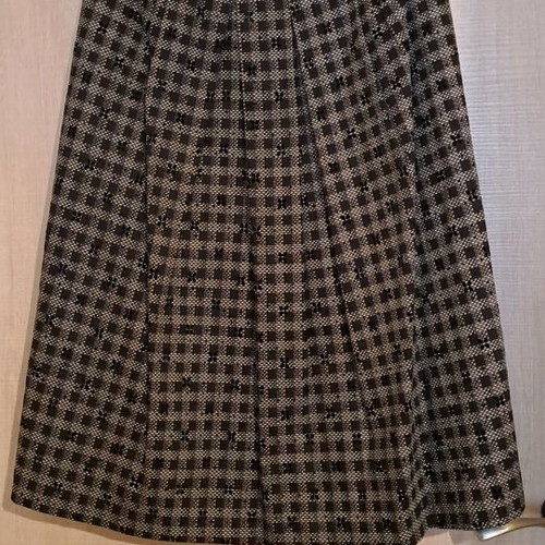 Axel winter evaze skirt with pockets, lined, size L, black gray