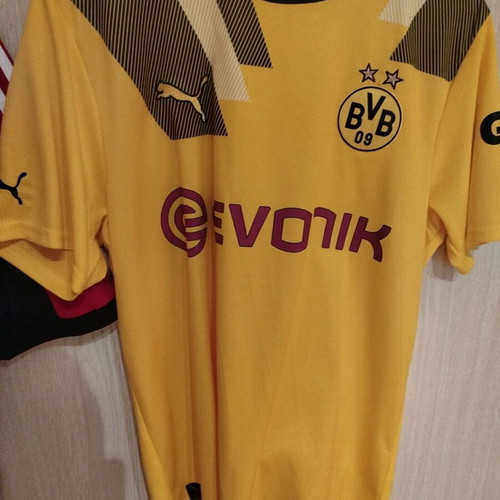 Borusia Dortmund jersey size Large like new