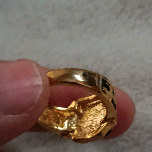 Men's ring new, unused, gold