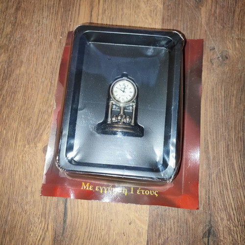 Collectible wooden display case with DeAgostini miniature clocks new