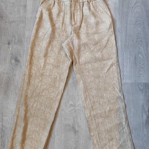 Zara beige pants like new, viscose fabric with embossed pattern