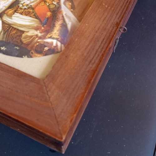 Premium wooden box with Napoleon portrait and rare Napoleonic memorabilia collection like new