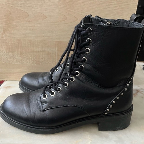 Zara women's black leather boots like new