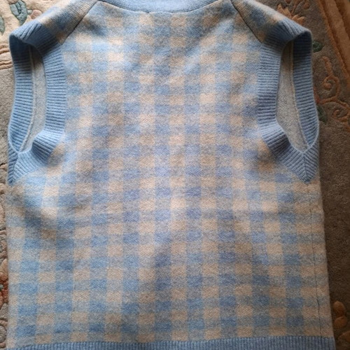 Zara sleeveless knitted vest blue checkered like new size medium