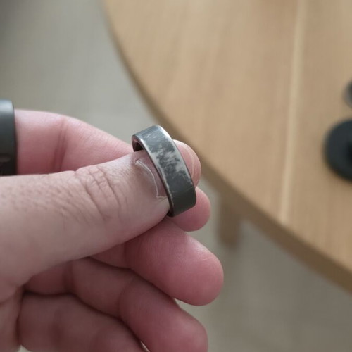 Oura Ring 3 used with charger, excellent sensors, 3-day battery