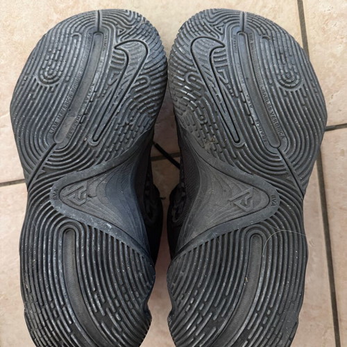 Nike Giannis Immortality shoes used, size 45, black sports