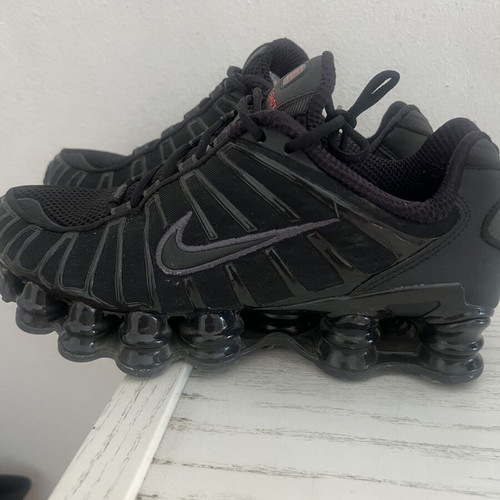 Nike Shox athletic shoes size 38 new, black