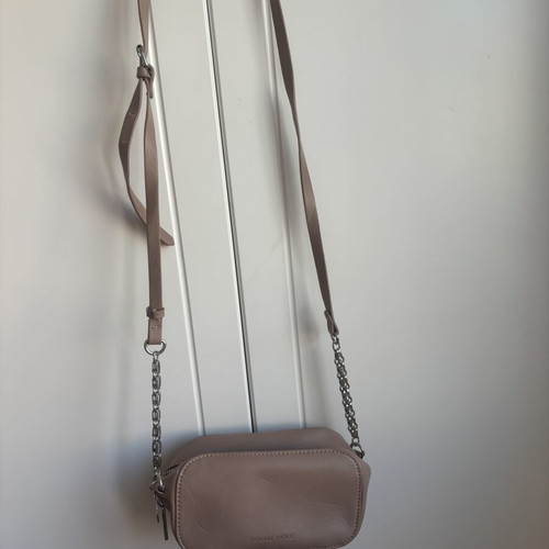 Kendall + Kylie crossbody bag like new, beige