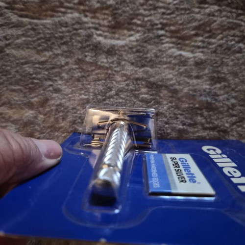 Gillette Super Silver shaving razor new with blades
