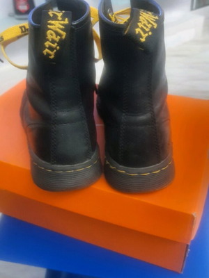Dr. Martens boots used, black, size 39