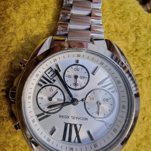 Michael Kors MK6174 unisex watch used, silver