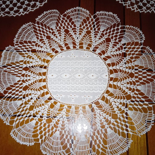 Doilies like new