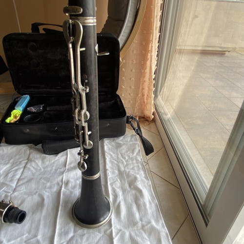 Clarinet Si-bemol (Bb) used, ebony with free carrying case