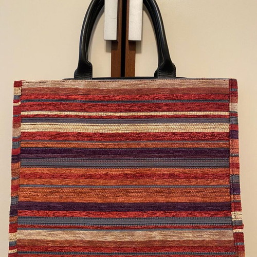 Large shoulder bag multicolored like new