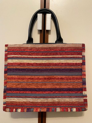 Large shoulder bag multicolored like new