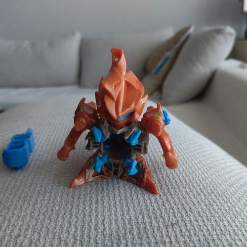 B Daman Crossfire figure like new, works well