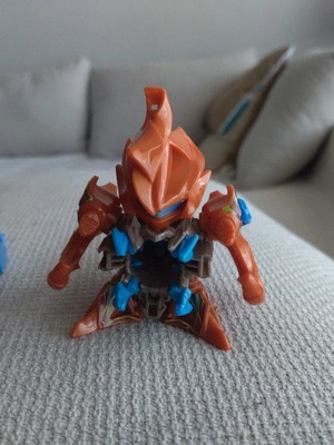 B Daman Crossfire figure like new, works well