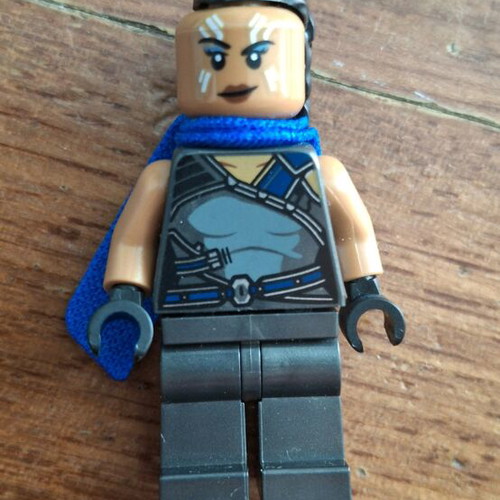 Lego Valkyrie and Korg Infinity Saga Marvel figures new