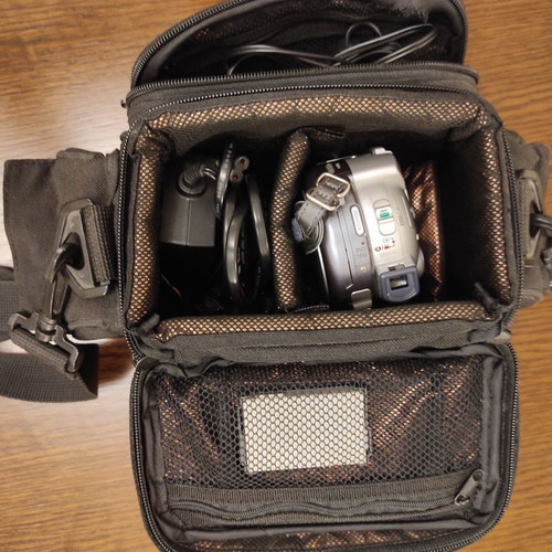 Canon DC100 dvd camcorder used with Sentio carrying bag