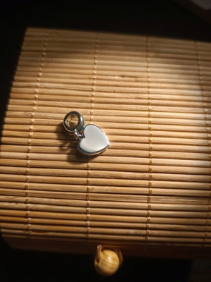 Charm for bracelet with heart and Brazil flag