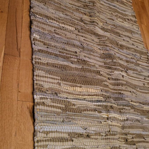 Hallway rug like new, yellow/beige, 130x64