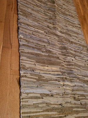 Hallway rug like new, yellow/beige, 130x64
