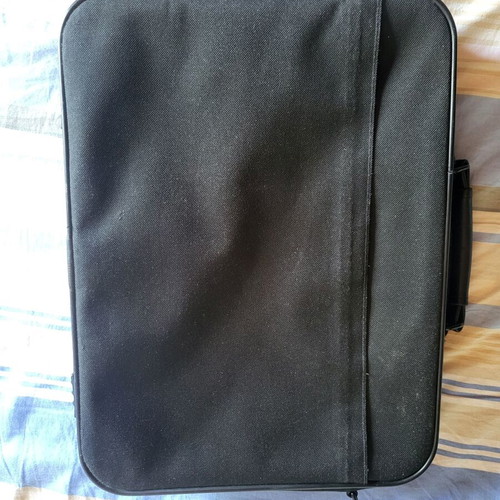 Toshiba laptop bag used, fits up to 15.6 inches