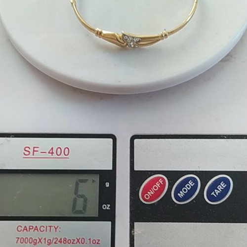 585 gold bracelet with stones, engraved, 6 gr