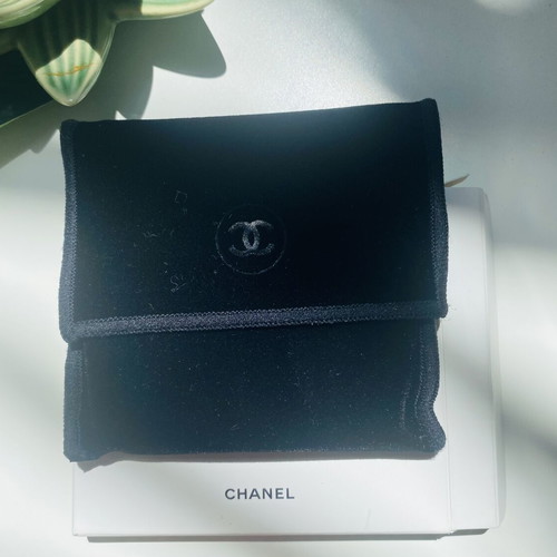 Chanel double sided makeup mirror new with magnifying side