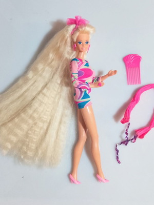 Barbie Totally Hair 1990 like new with long hair