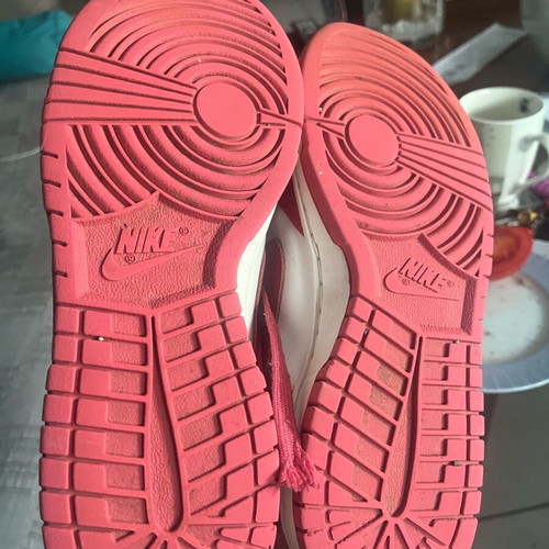Nike Dunk Low Fuchsia unisex athletic shoes used size 39
