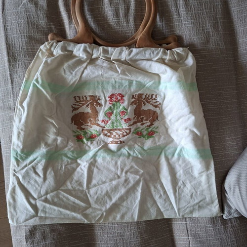 Handmade fabric shoulder bag like new, white