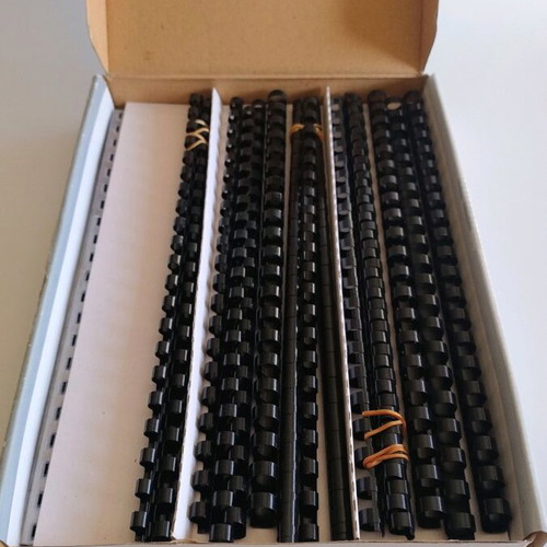 MP700 Binding Machine like new with spiral binding materials