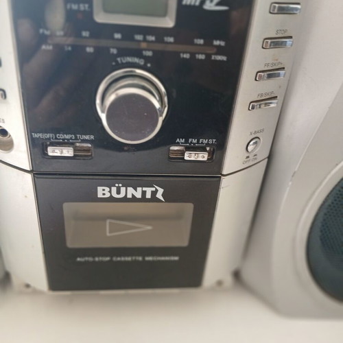 Buntz Radio Cassette Player used with 2 detachable speakers