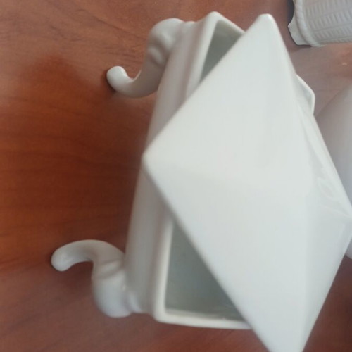 Porcelain decoration like new